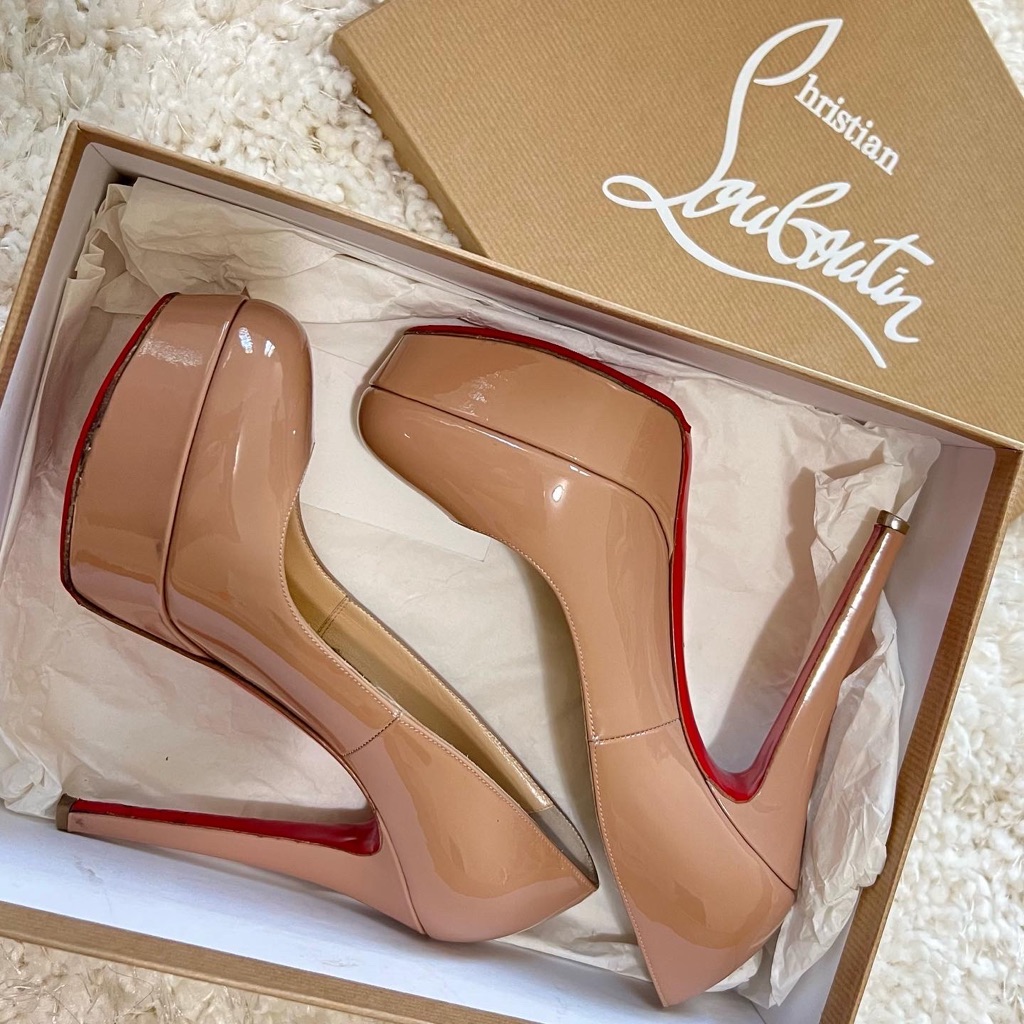 Christian Louboutin Nude Bianca